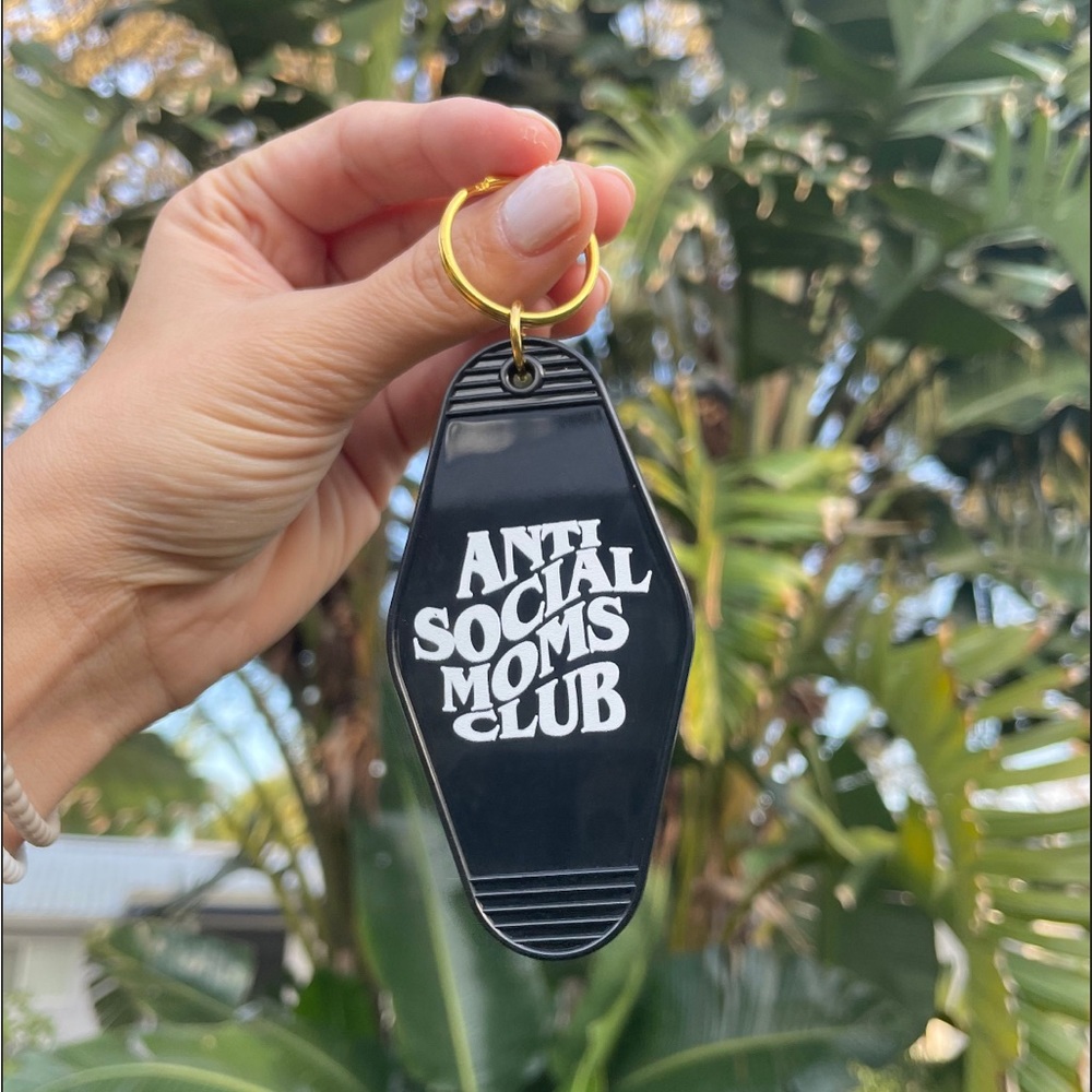 Anti Social Moms Club Retro Motel Keychain